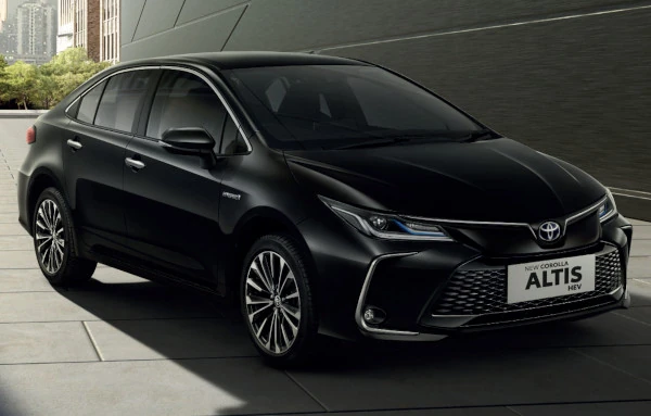 Toyota Probolinggo Corolla Altis HEV Front