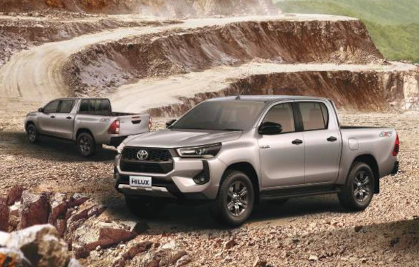 Toyota Probolinggo Hilux D Cab Front