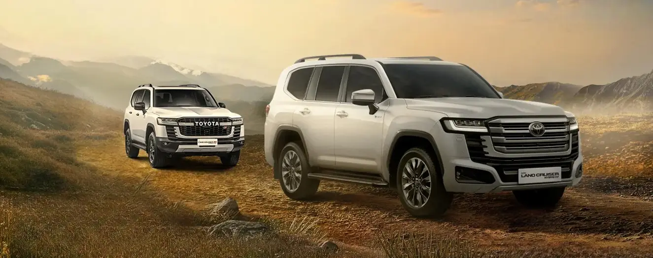 slide Land Cruiser Hybrid EV