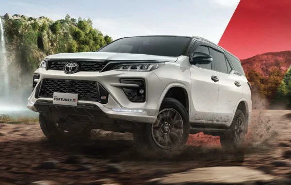 Toyota Probolinggo Fortuner GR Sport Front