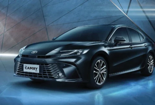 Toyota Probolinggo Camry HEV Front